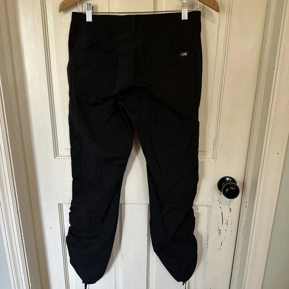 The North Face Women's Mapleton Tech Nylon Adjustable Hiking Pants Size 2 NWOT‎